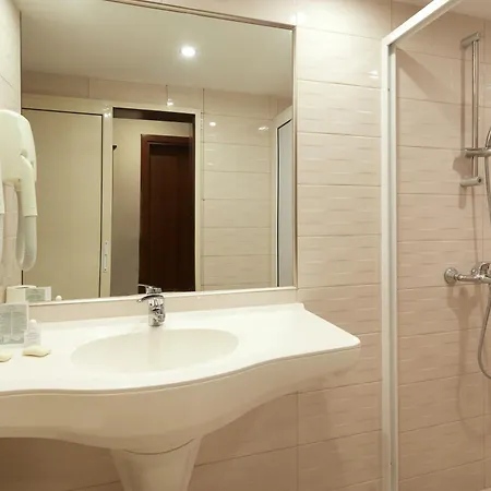 Yunona Hotel 3*