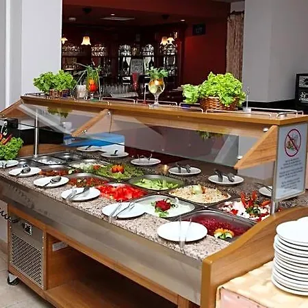 Yunona Hotel 3*