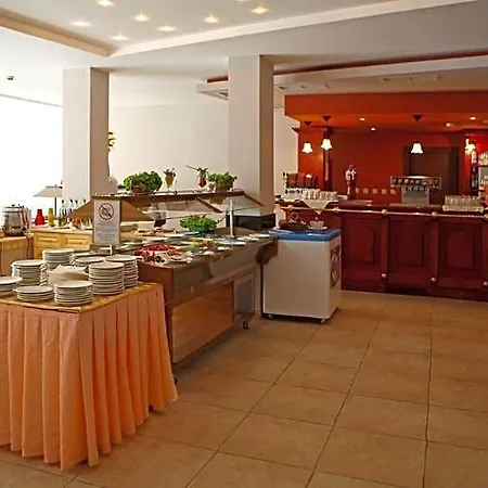 Yunona Hotel