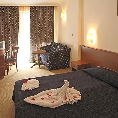 Hotel Yunona 3*