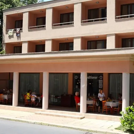 Yunona Hotel
