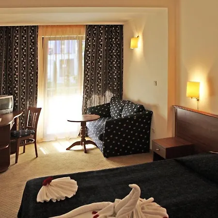 Hotel Yunona 3*